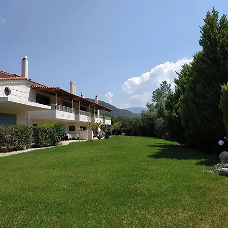 Ktima Xiliadou 4* تشيليادو